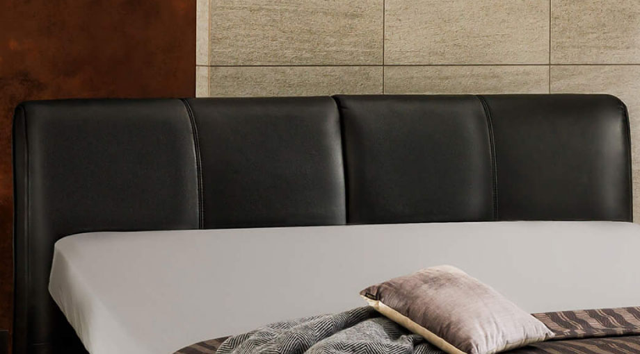 ハイクオリティな総本革張り仕様