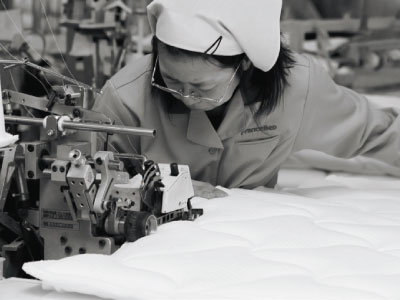 フランスベッドは眠りを支え続けて75年。確かな技術と品質をご体感ください