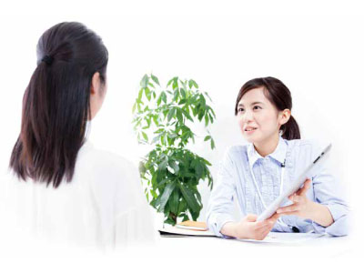 睡眠の専門知識を持つスタッフが、お客様に最適なベッド選びをサポート