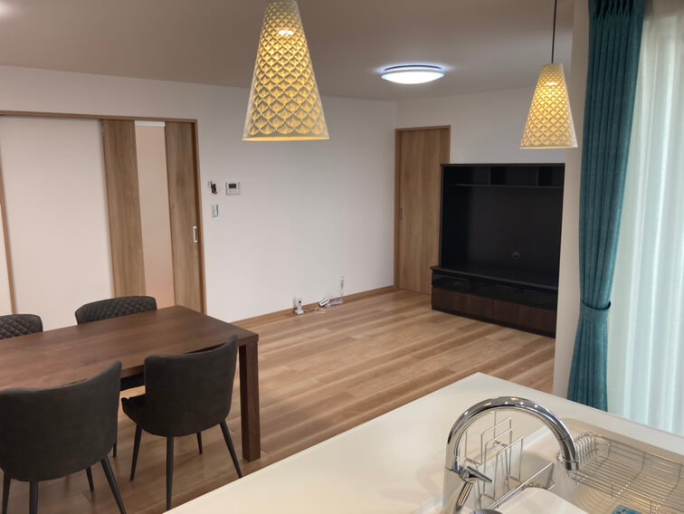 ハイタイプのテレビボード