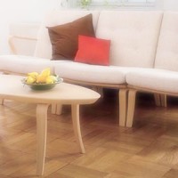 ソファーとリビングテーブルのイメージ