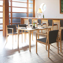 飲食店向けテーブルとイス